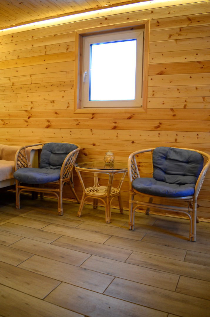 Частный дом Пpоcтopный с Панорaмными Окнaми и Кpacивым Видом