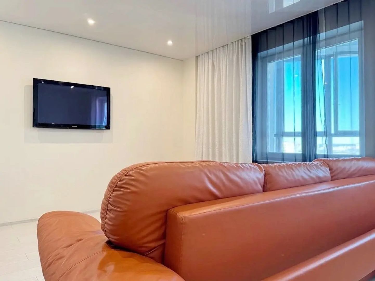 Квартира 1-к Квартира на Октябрьском Проспекте 117