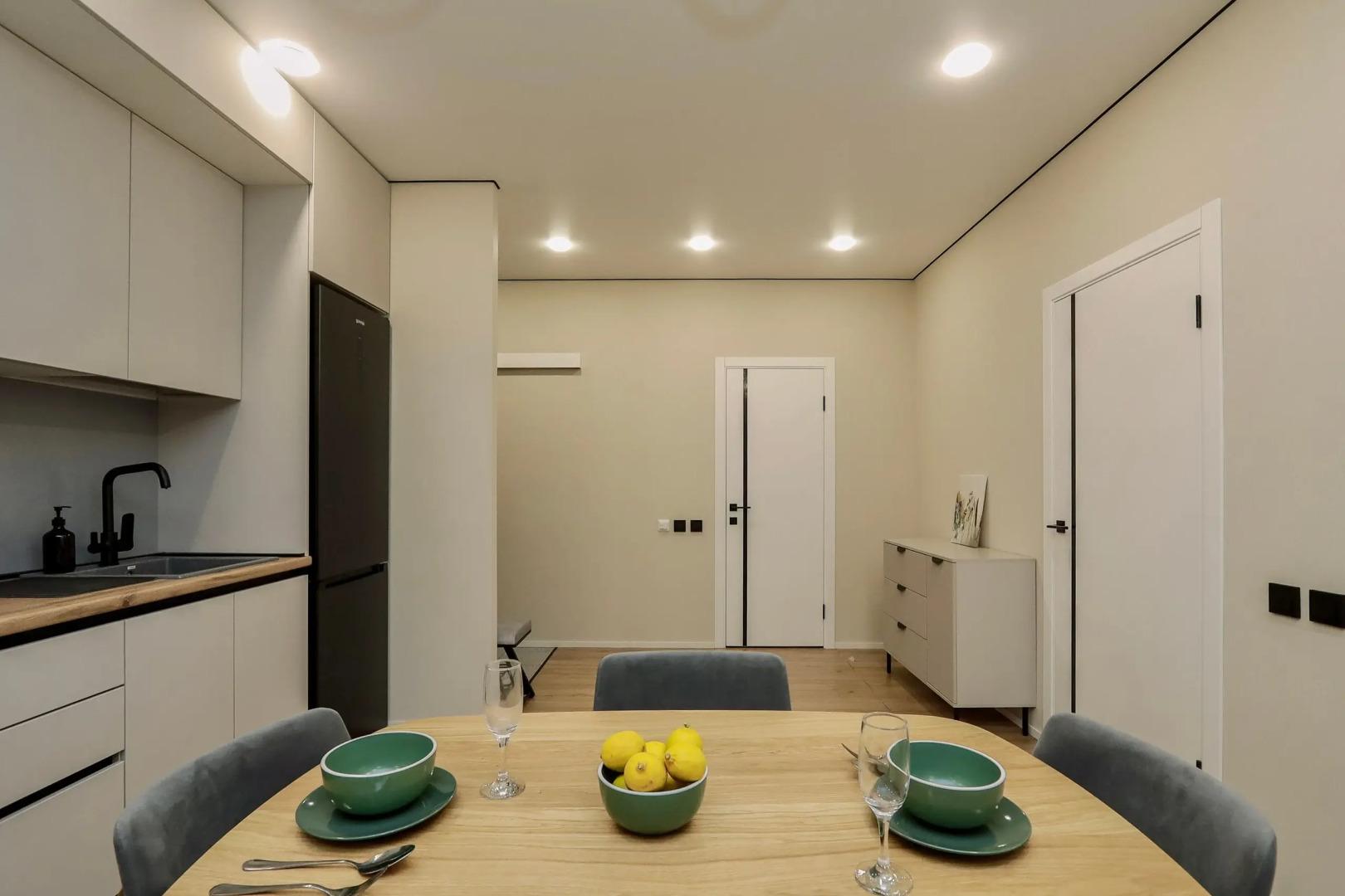 Апартаменты Privi House на Красной 140