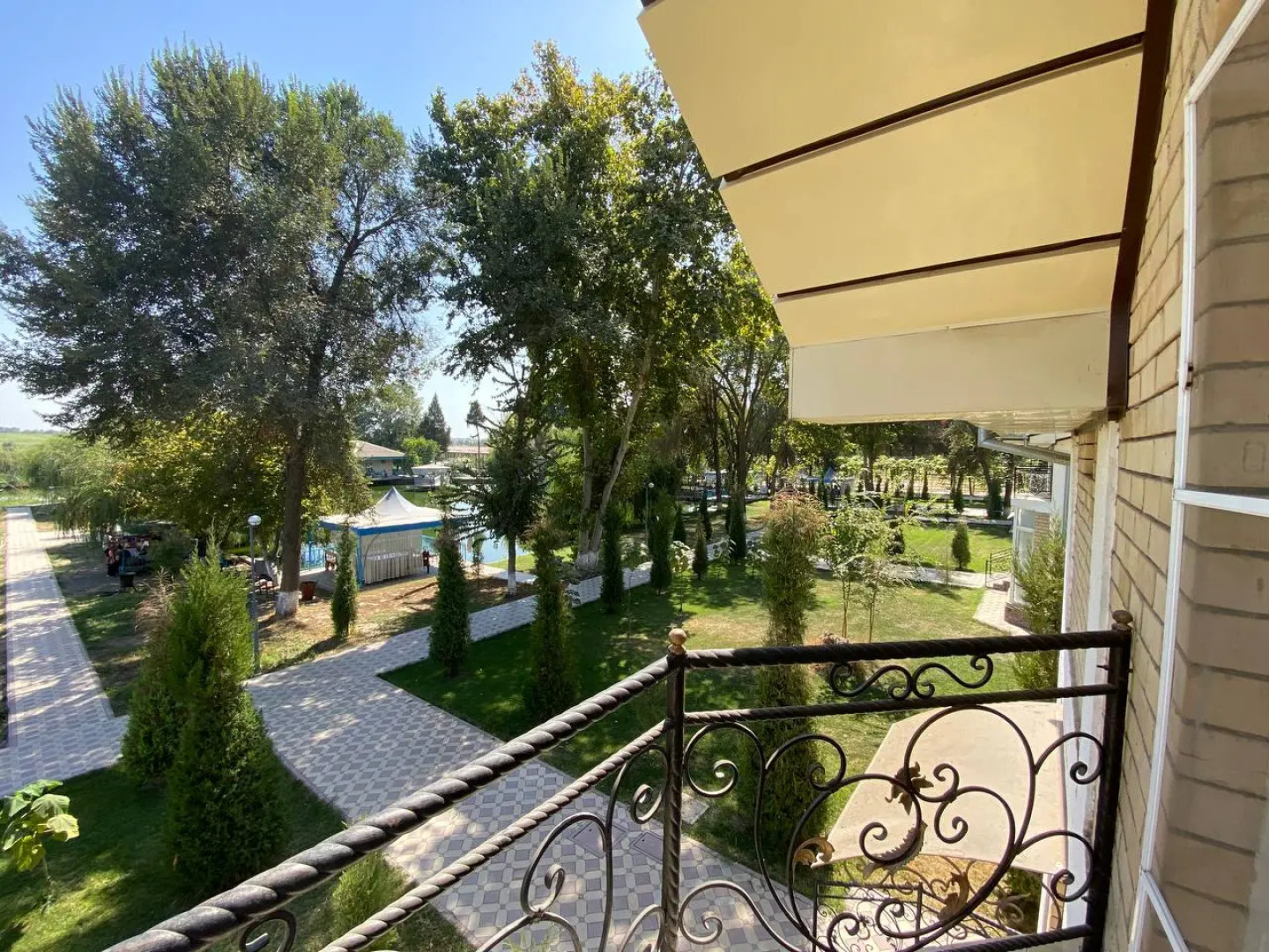 Курортный отель Usmon Ota