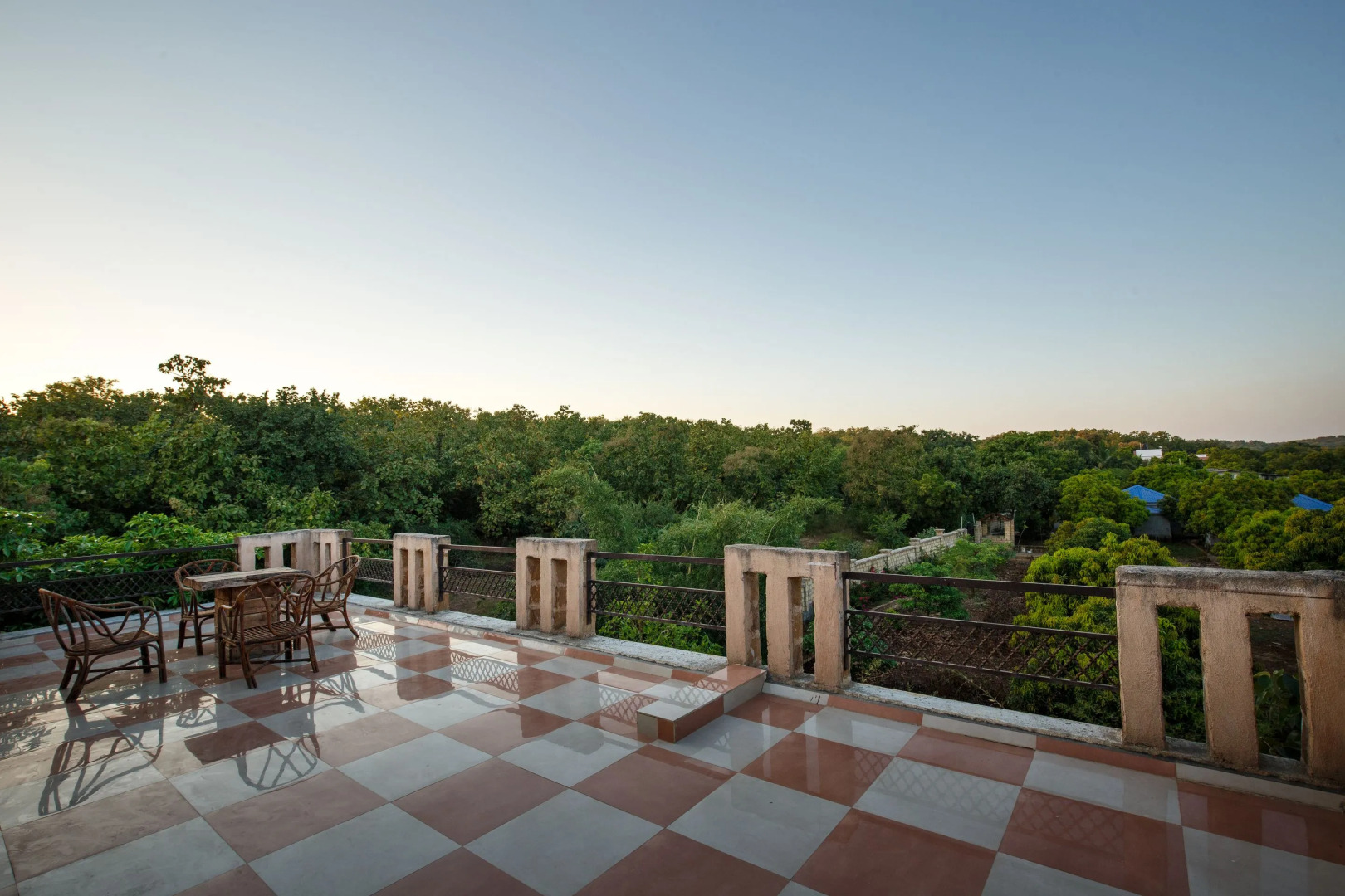 Отель Gir Lions Paw Resort