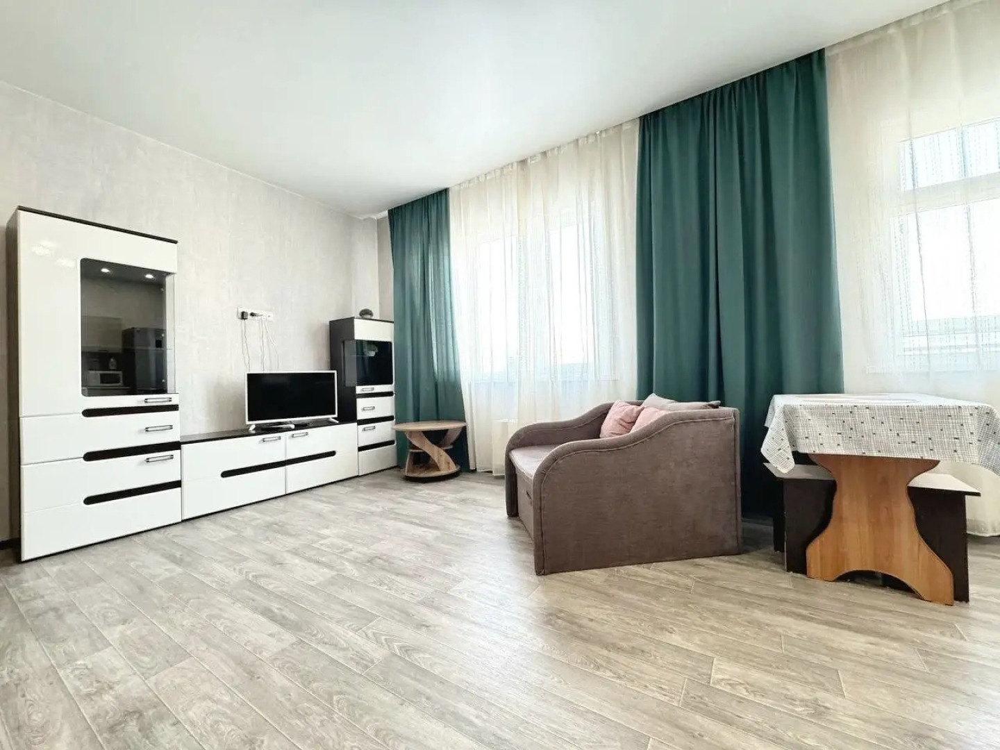 Квартира-студия однокомнатная на Притомском напротив Кузбасс-Арена