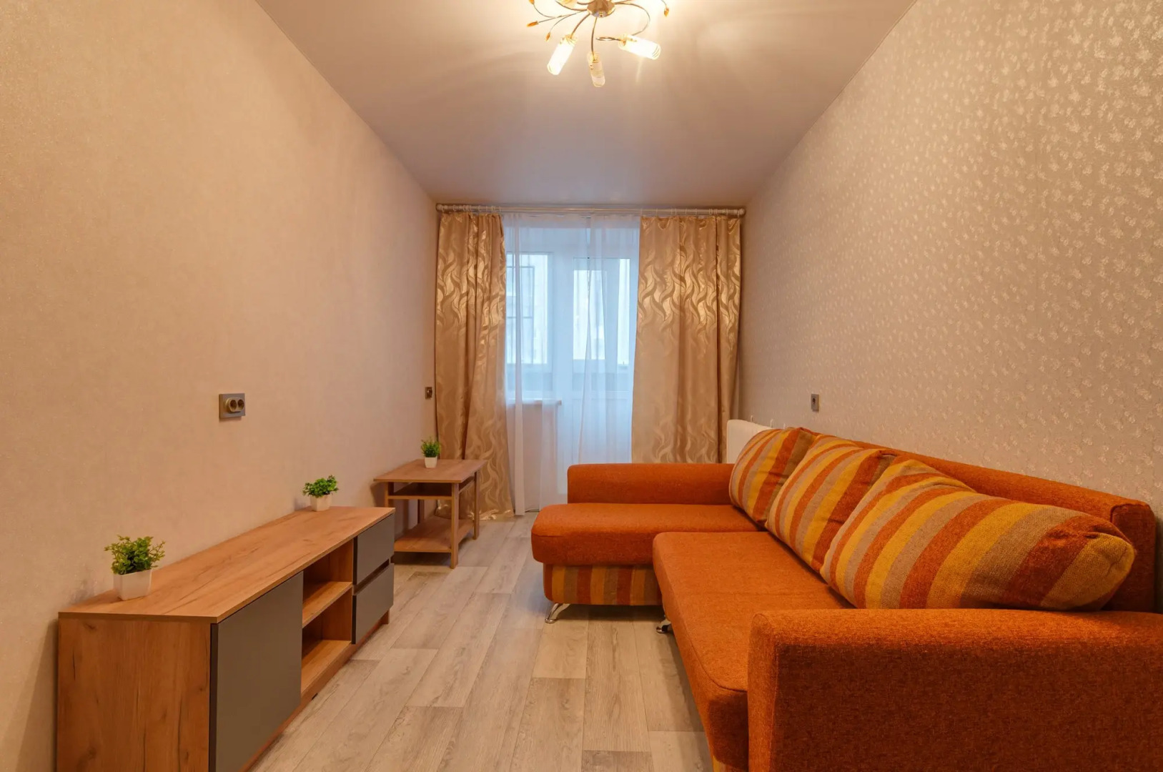 Квартира 2 комнатная чистая уютная