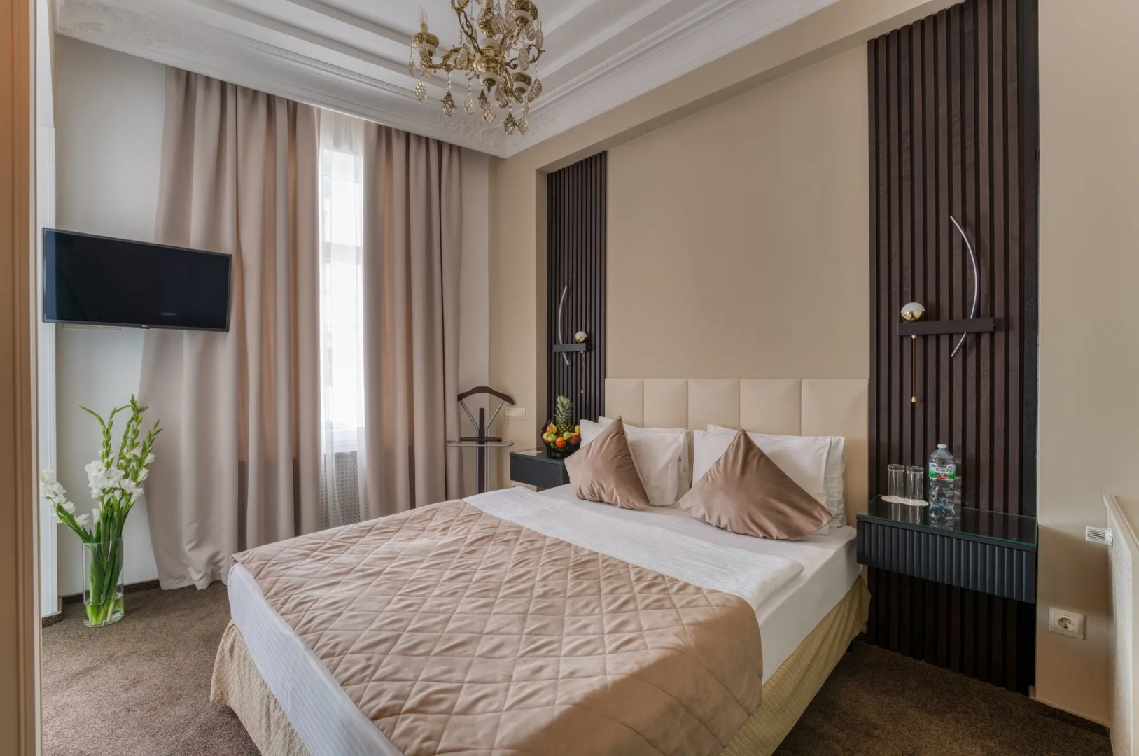 Отель Садовническая