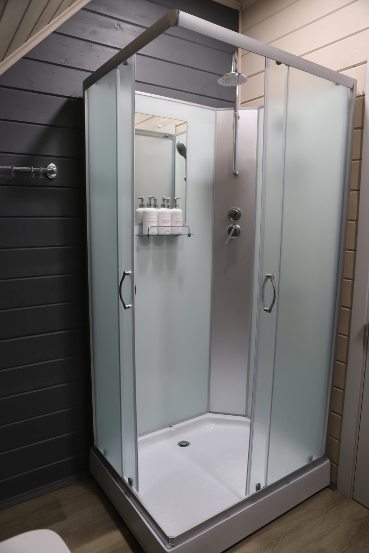 Частный дом Двухэтажный барнхаус с видом на горы