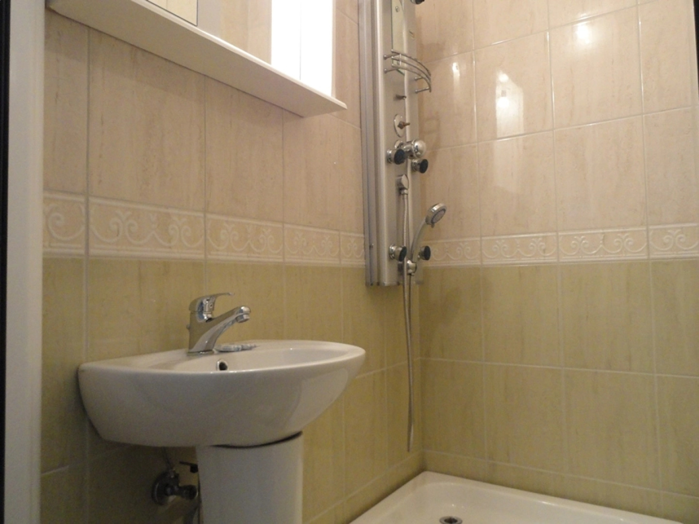 Вилла Petrovac с бассейном 6 спален