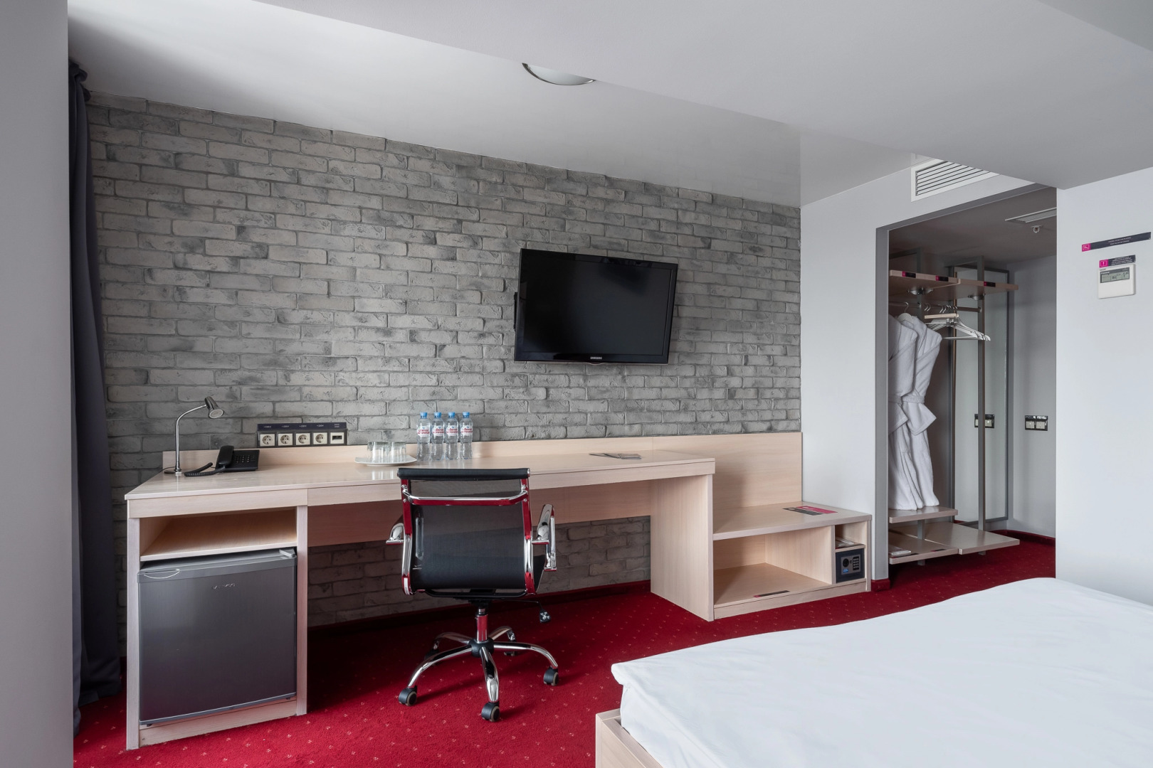 Отель Marins Park Hotel Novosibirsk