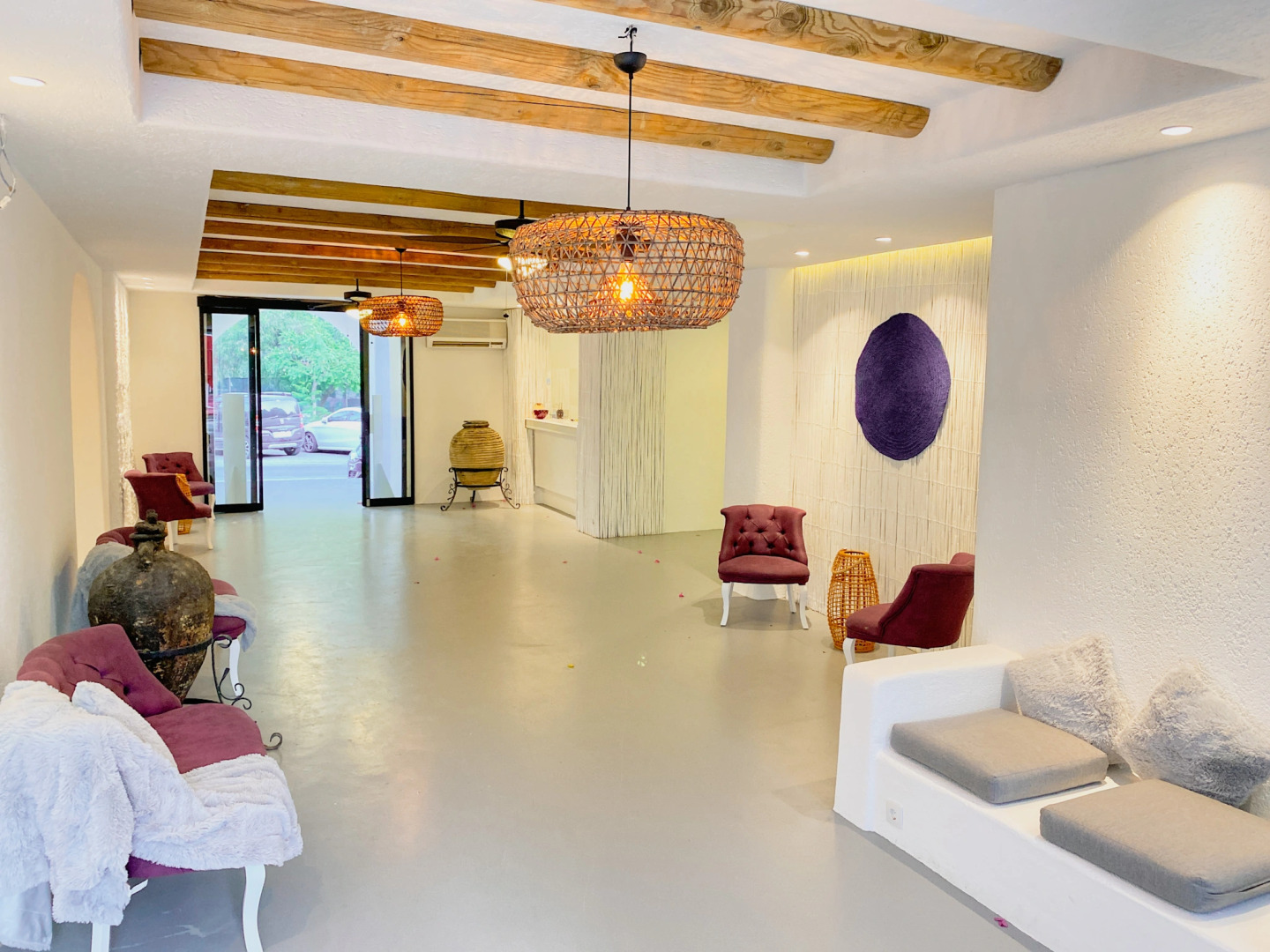 Отель The Hello