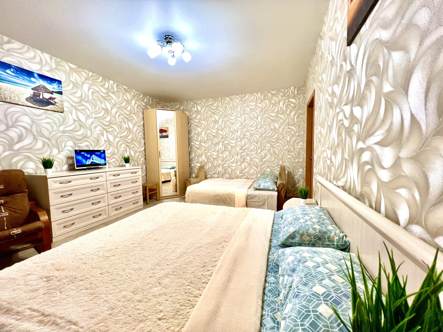 Уютные Апартаменты в ЖК Радужный Люкс (ул. Солнечная д. 2)