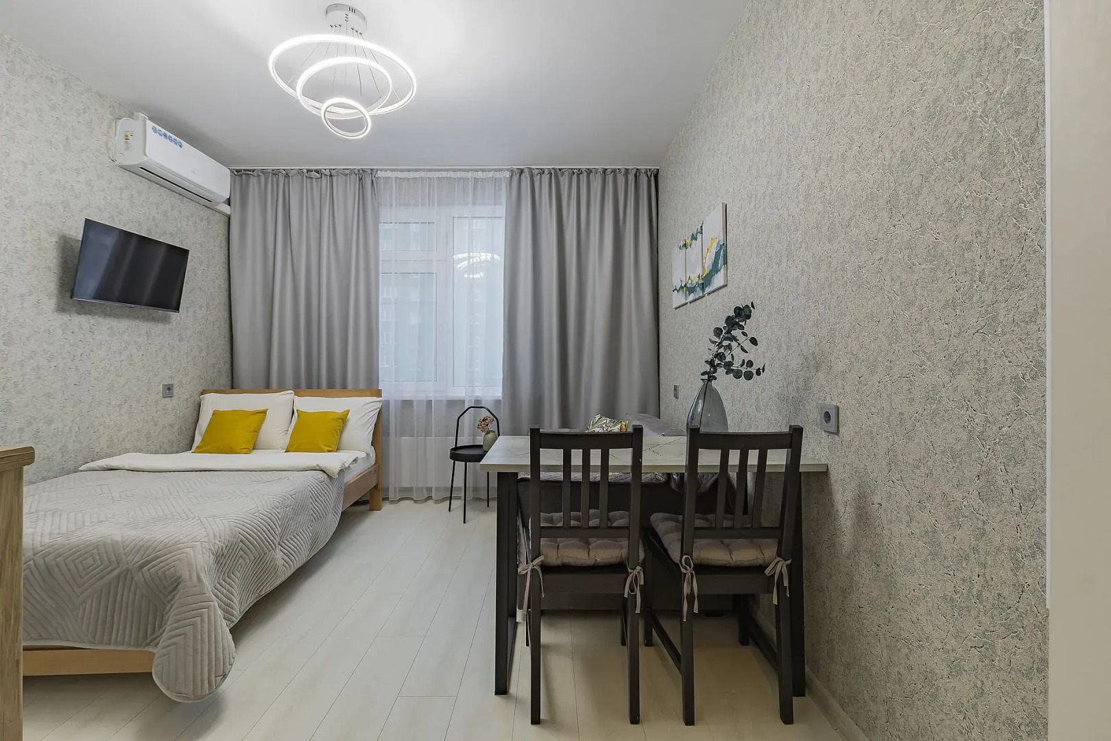 Квартира Стрелка Бурнаковская 55