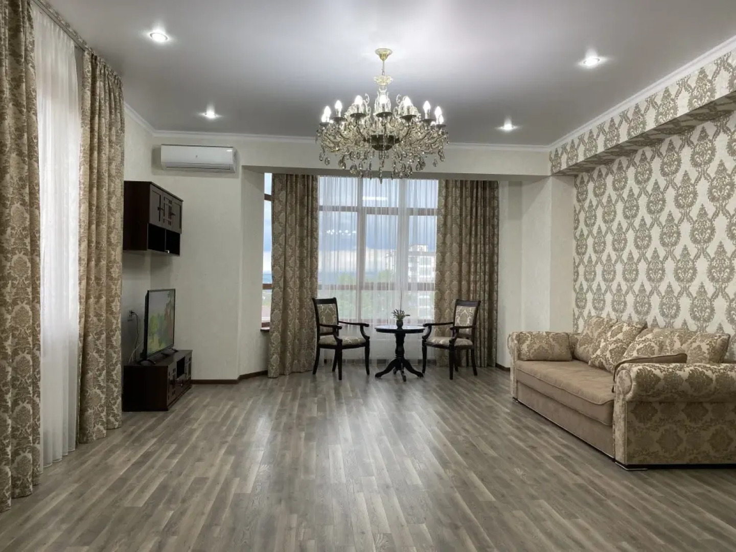 Апартаменты Le Majestic Lux возле Парка by Sutki26 2