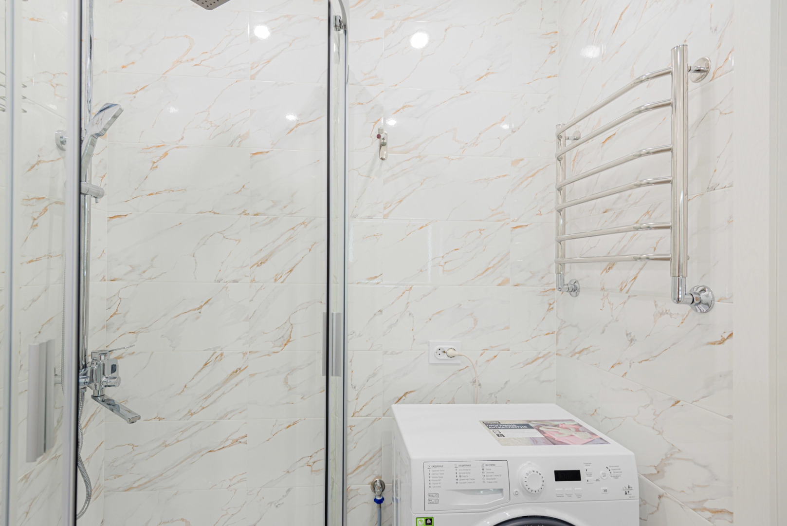 Квартира 1-к в новом мкр. на Новогородской 15 от RentAp, 4 сп.места