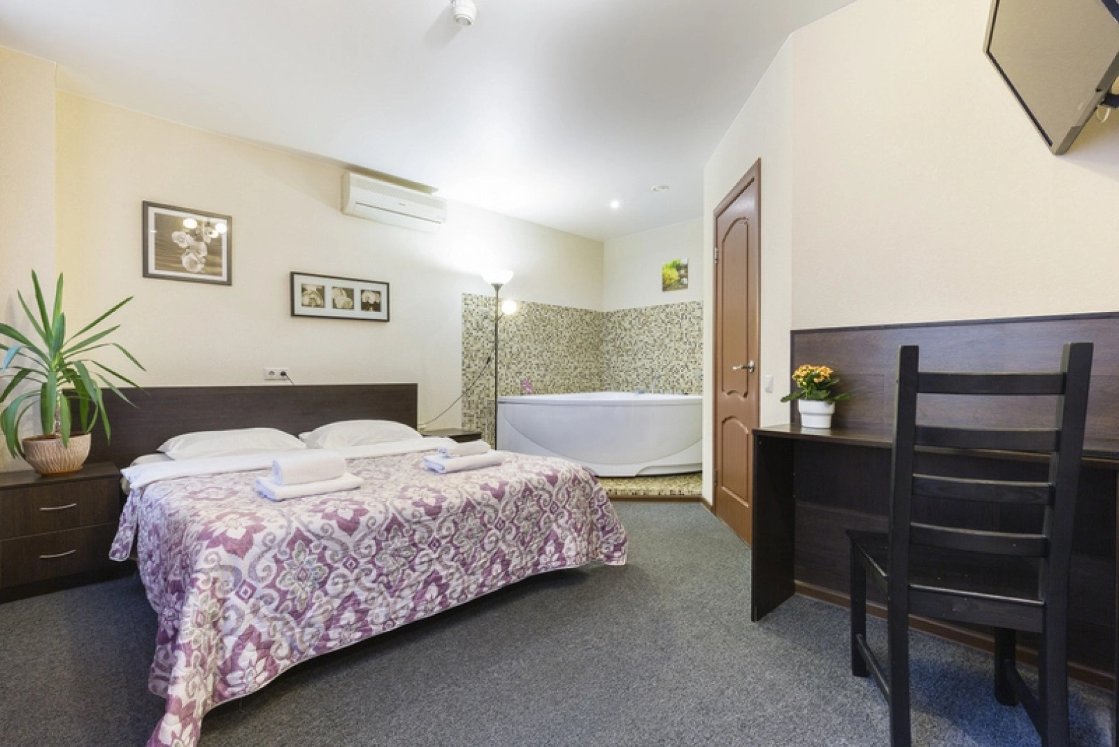 Отель Амбер