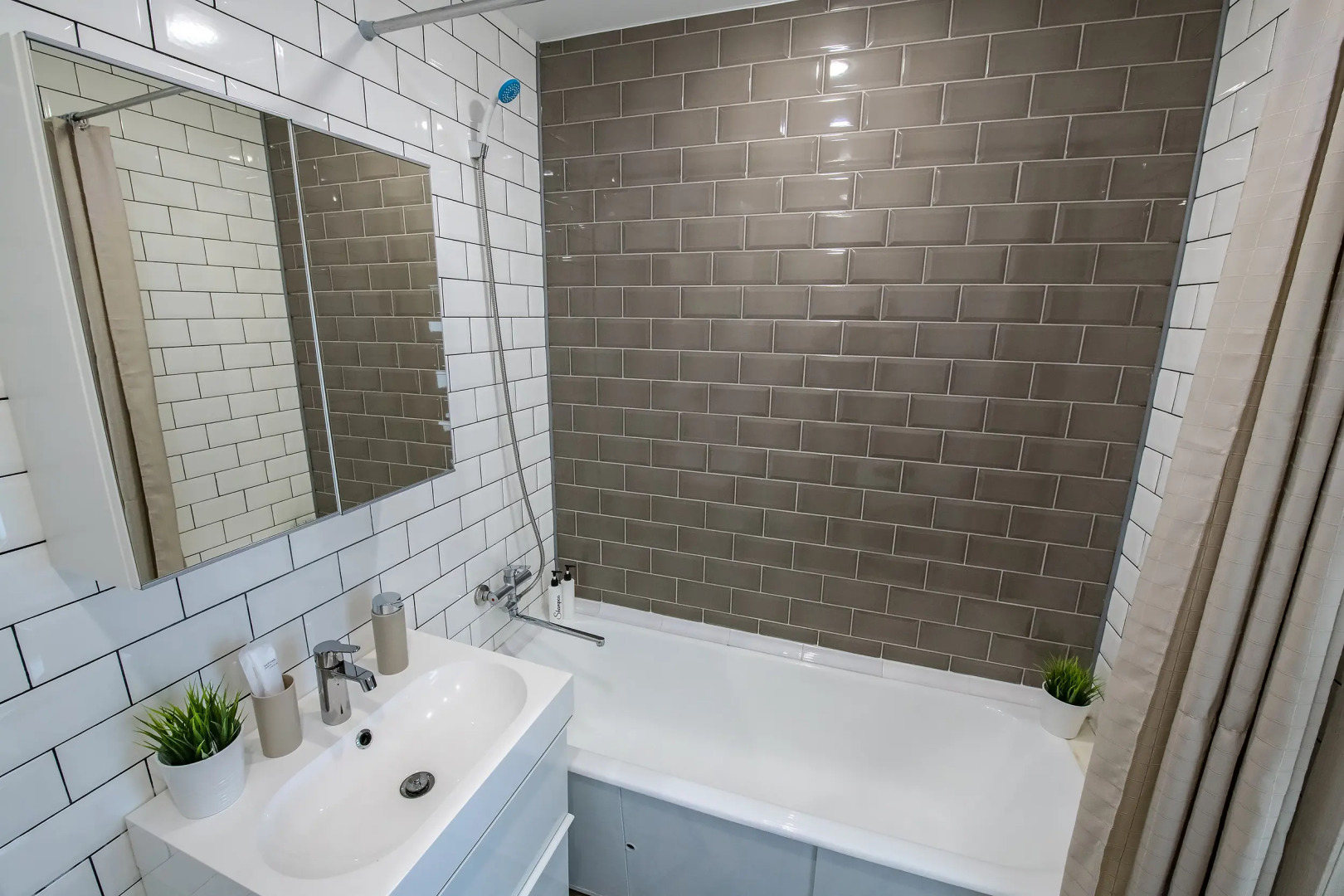 АпартаментыTopHouse на Нейбута 4 однокомнатные