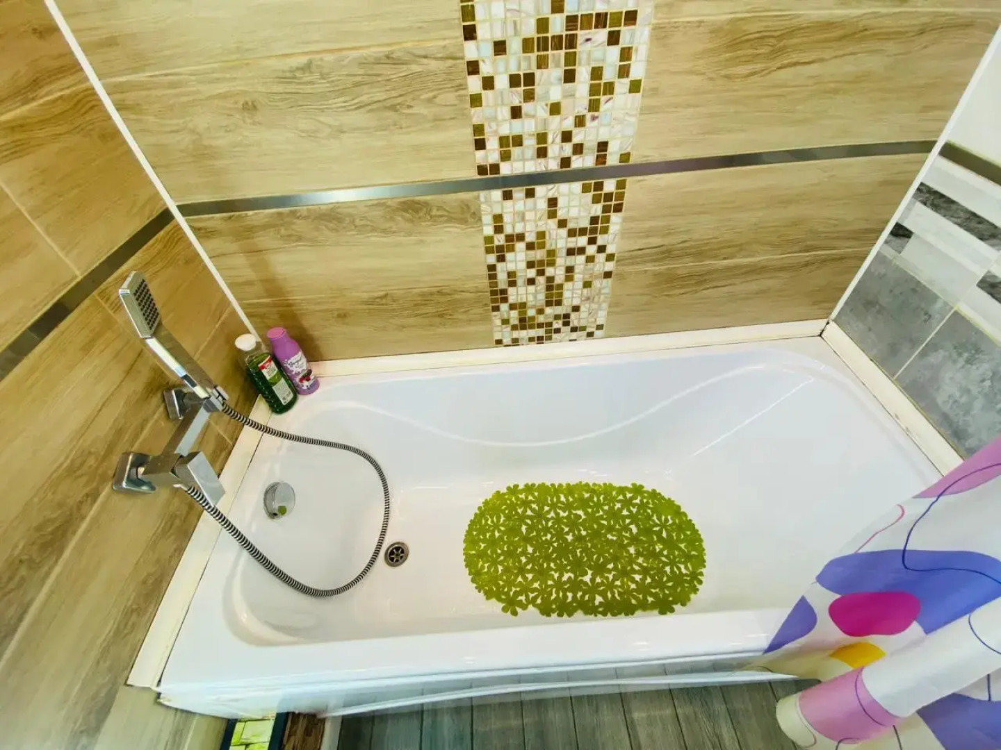 Апартаменты с 1 комнатой с красивым ремонтом (КВАРТИРА51)