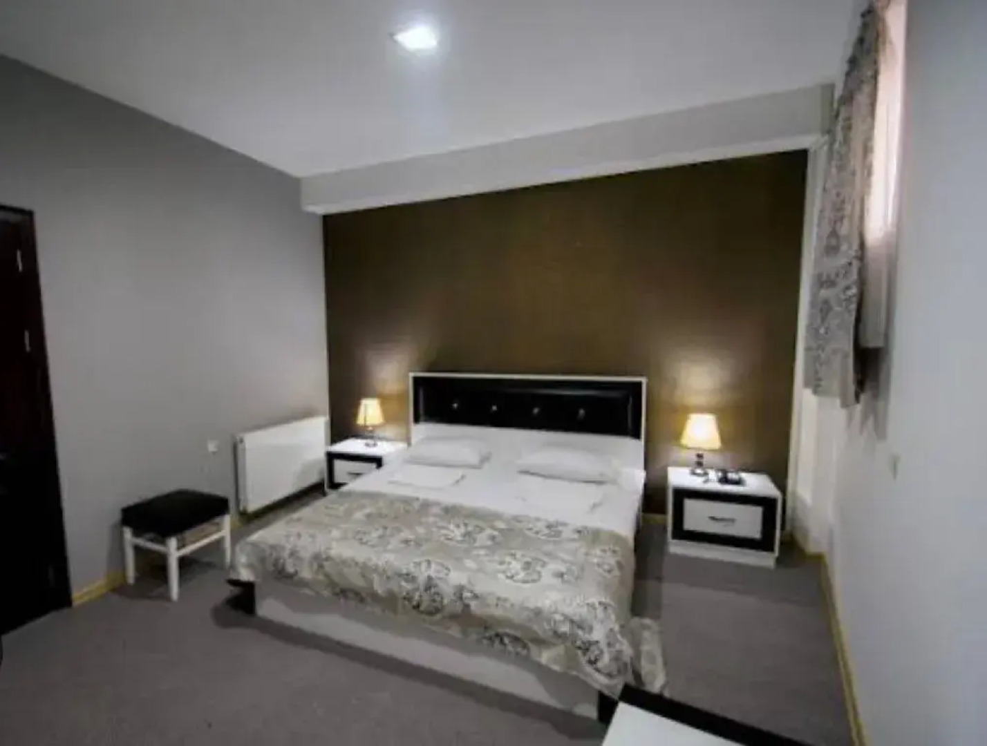 Отель Баттони