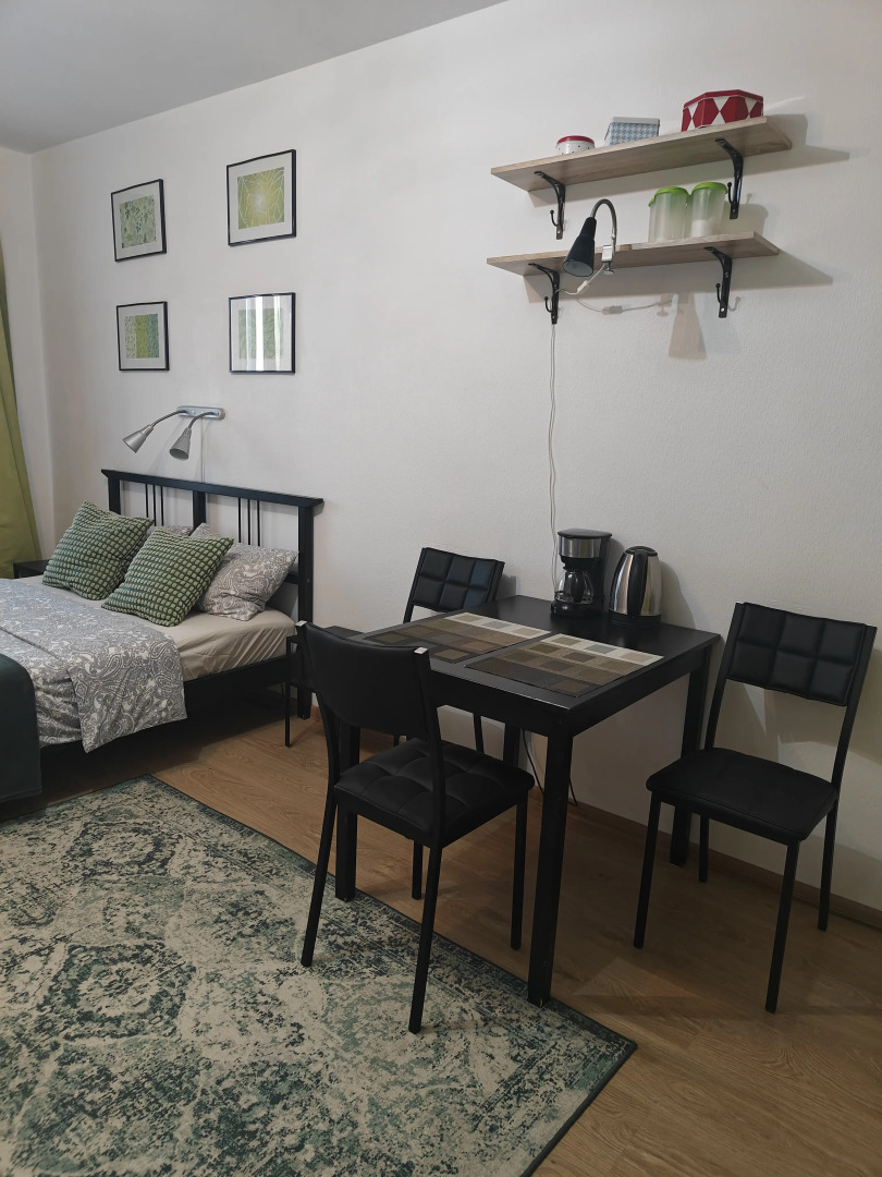 Студия Green метро Ладожская