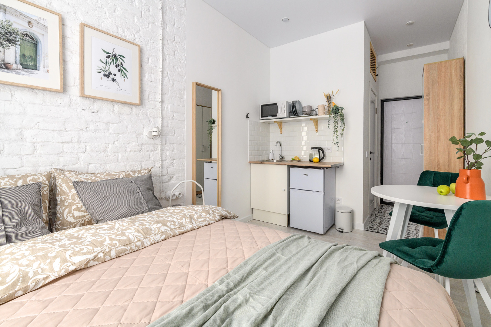 Студия в 5-ти минутах от метро Чернышевская