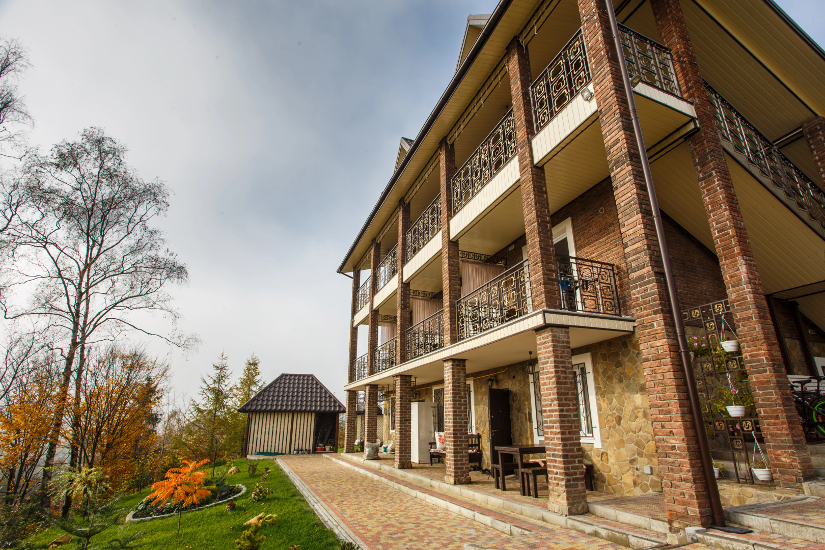 Favar Karpatyi Apart-Hotel