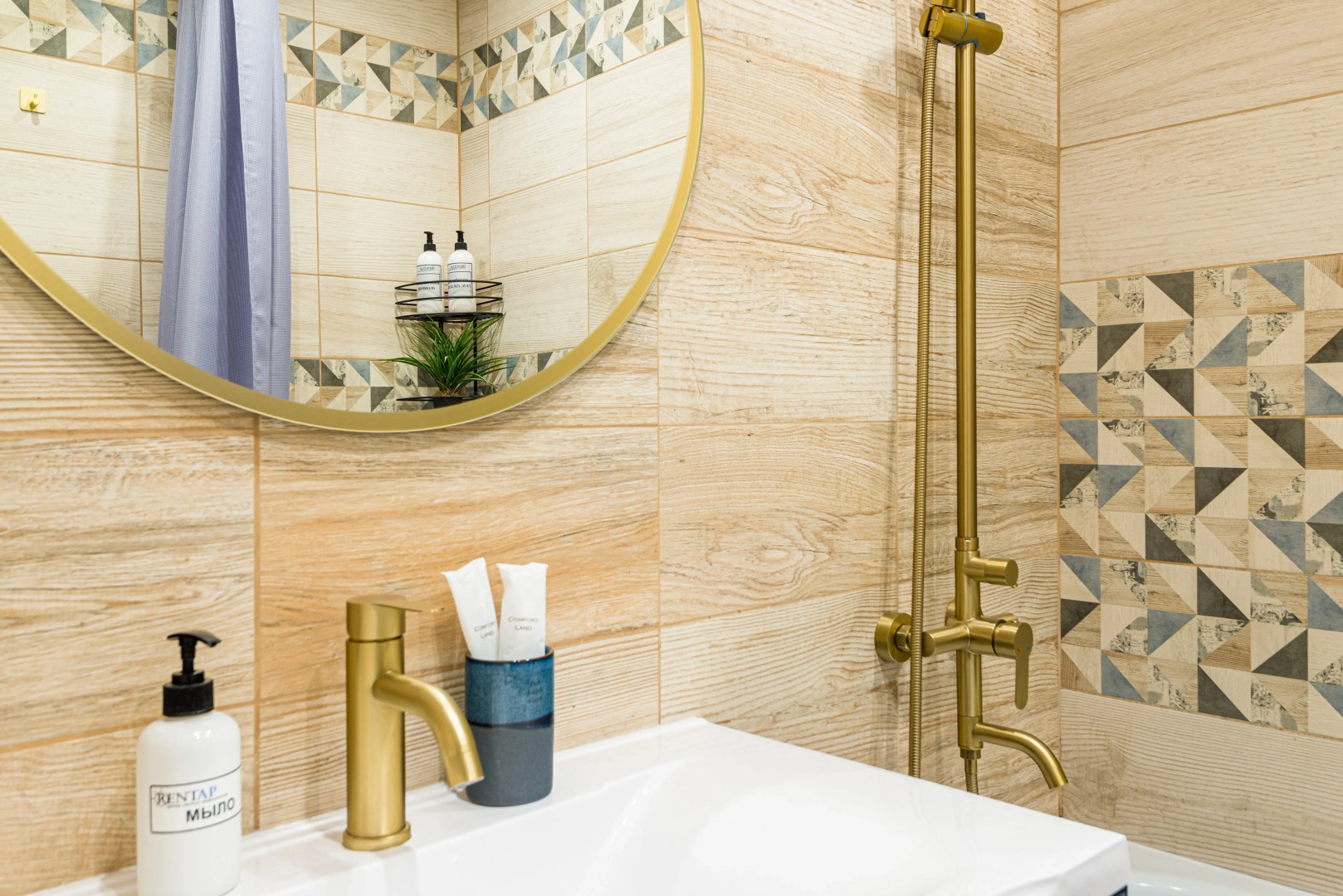 Квартира 1-к в центре на Н.Рождественского 1 от RentAp, 4 сп.места