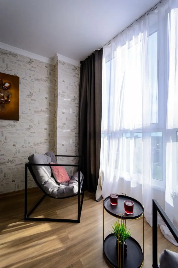 Квартира с панорамным видом на город рядом с парком Галицкого. Сеть Мята