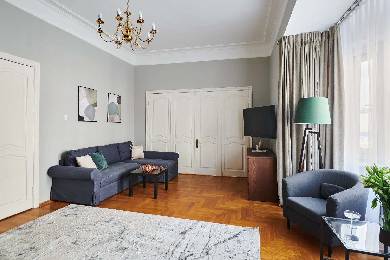 Квартира GM Apartments Шикарная Пятёрка с домашним кинотеатром