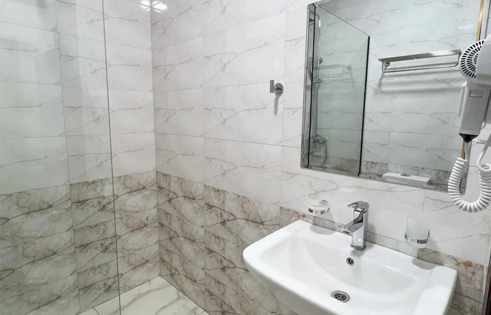 Отель Reikartz Qarshi