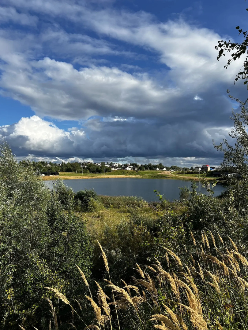 Частный дом Lakeside house