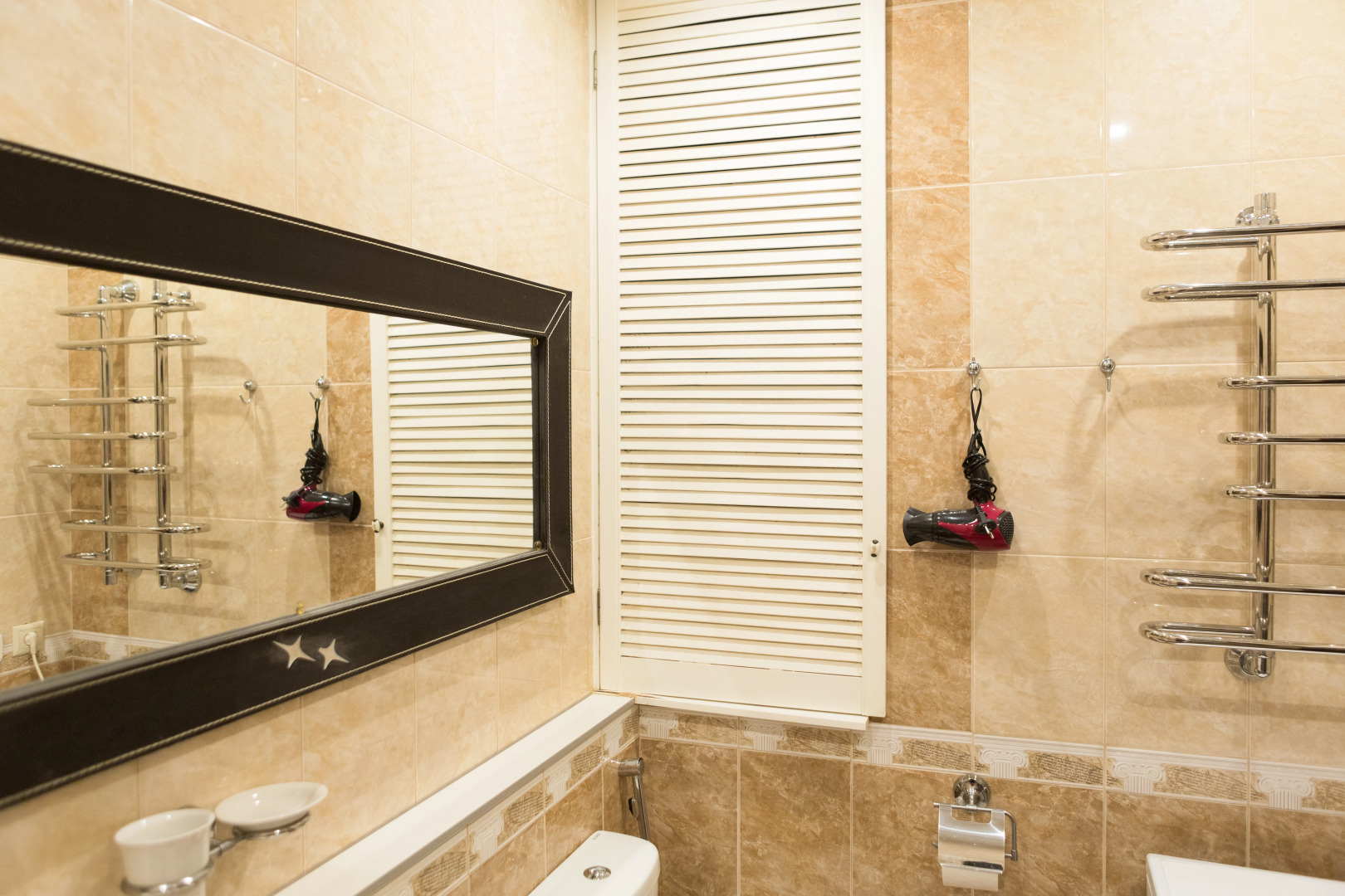 Bulvar 60-Letiya Pobedyi 10 Apartments