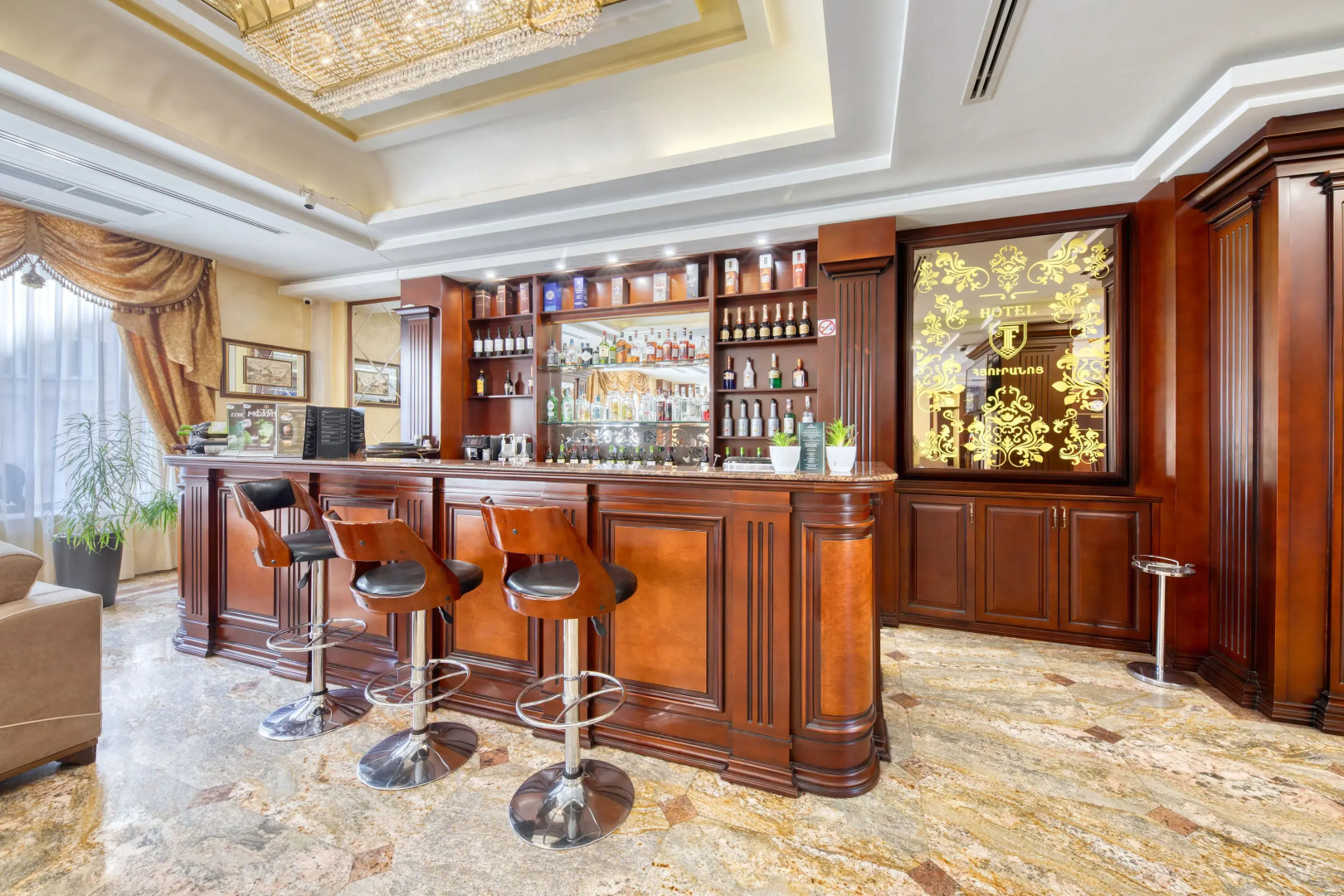 Отель Грейс Форум