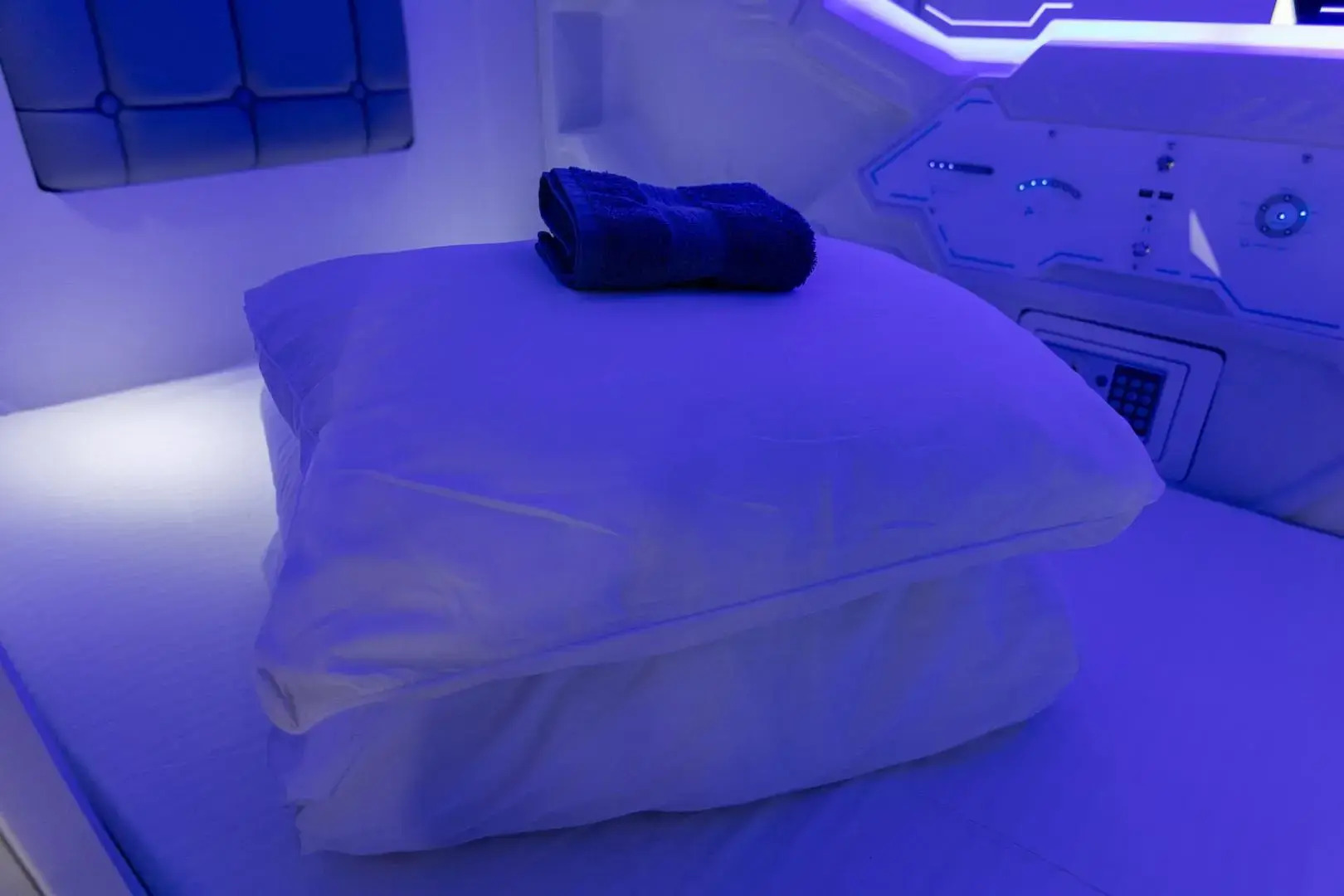 Отель White Place