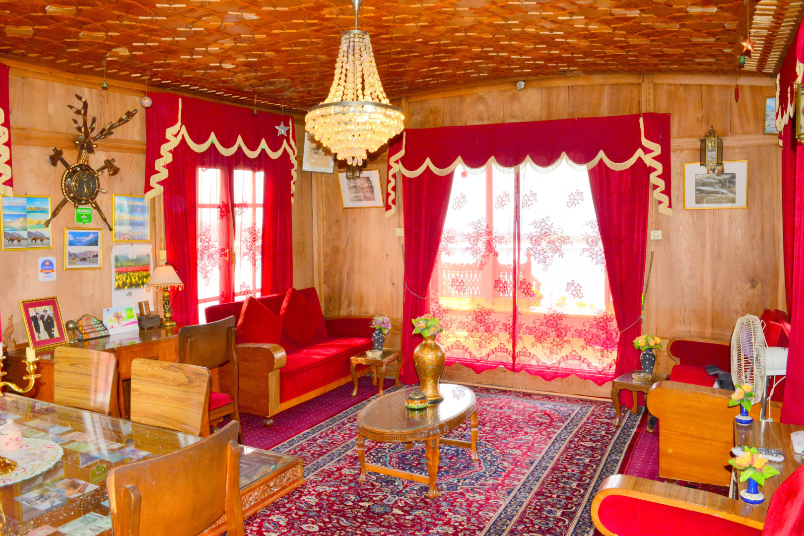 Отель Houseboat Golden Flower