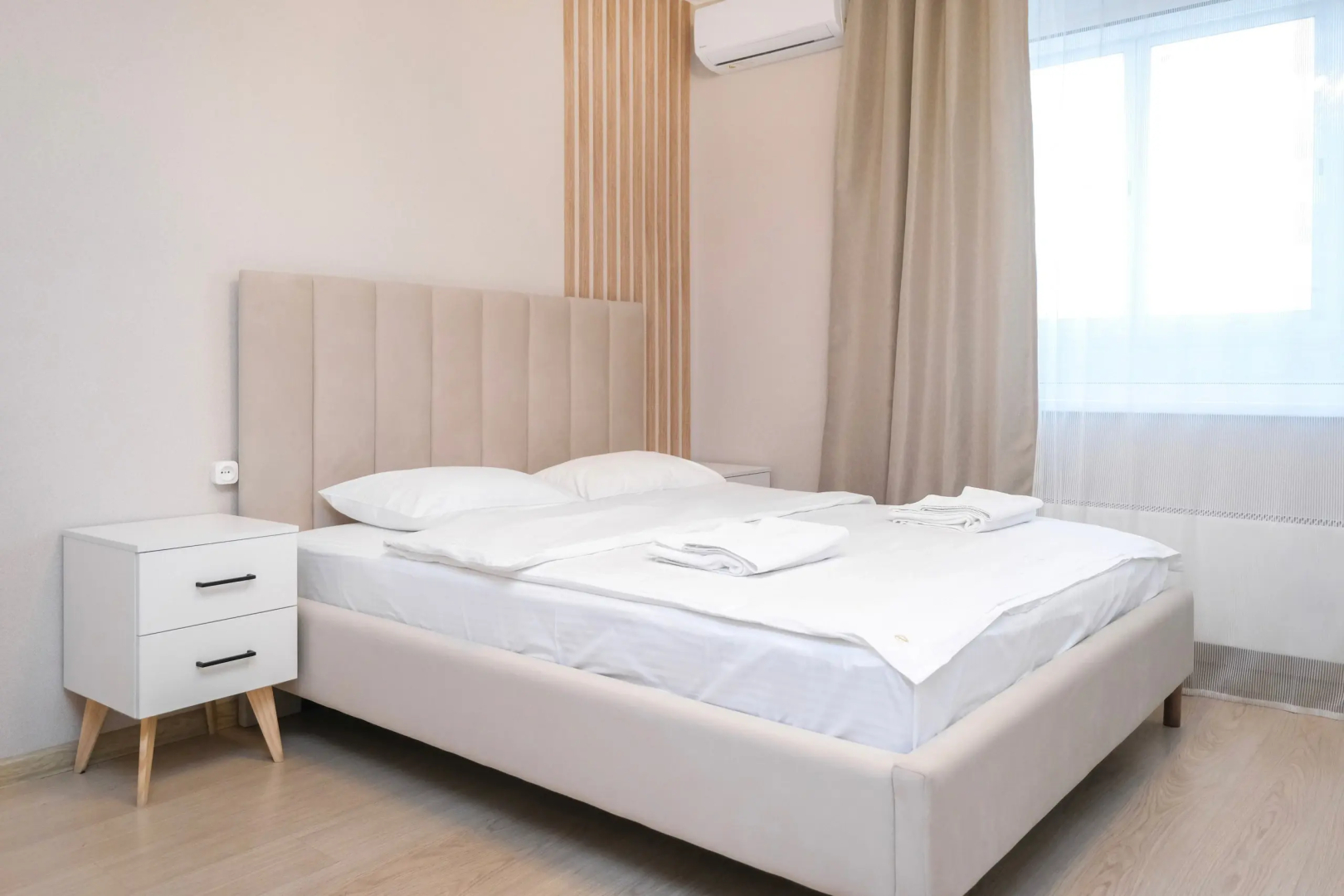 Апартаменты Домант Романова 60/1 (1)