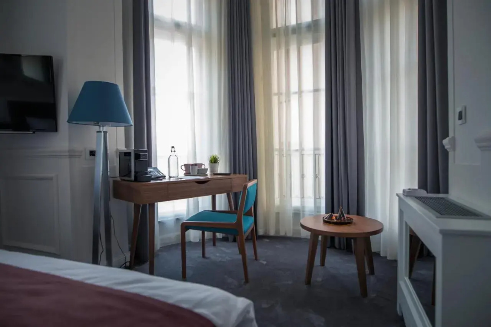 Отель Public House