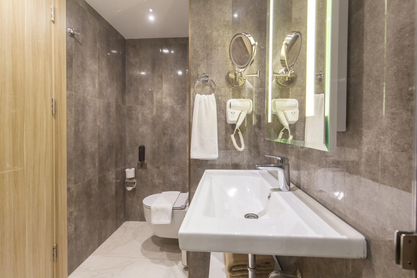 Отель Woovo Phuket Patong