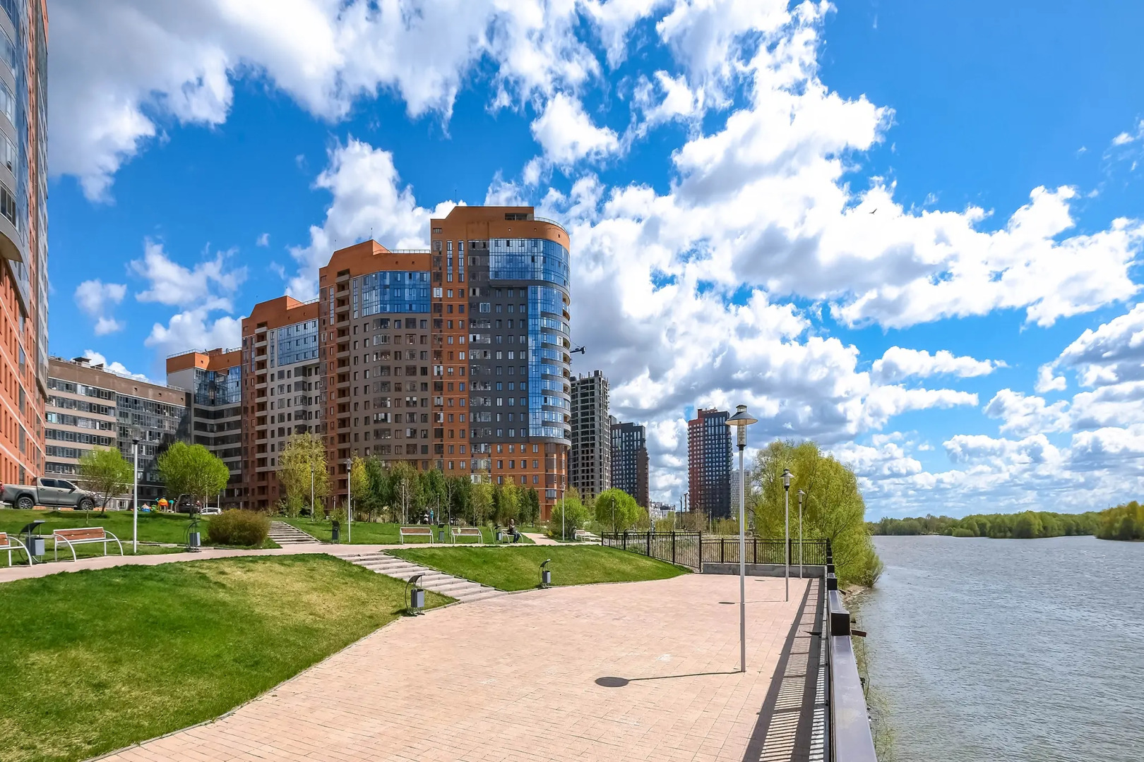 Квартира Семейная Трёхкомнатная с видом на Обь