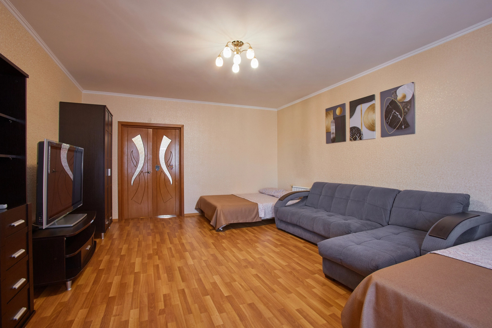 Апартаменты Большая квартира с видом на Волгу