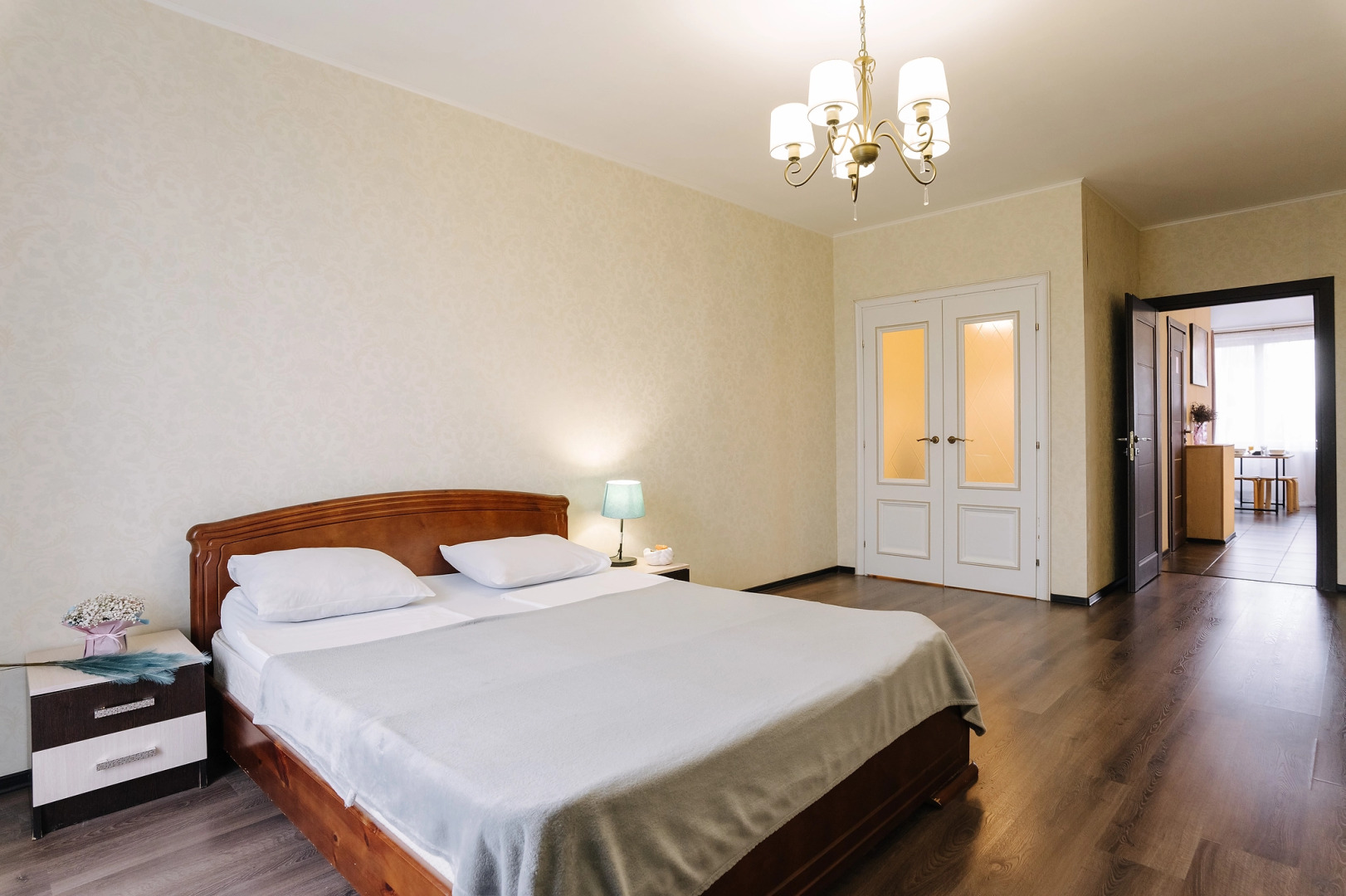 Апартаменты 9 ночей с видом на речку на Коммунальной 1