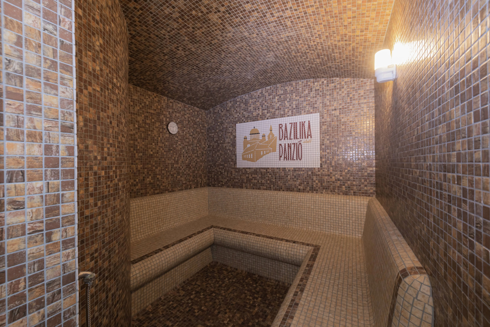 Отель Bazilika alatt Panzió