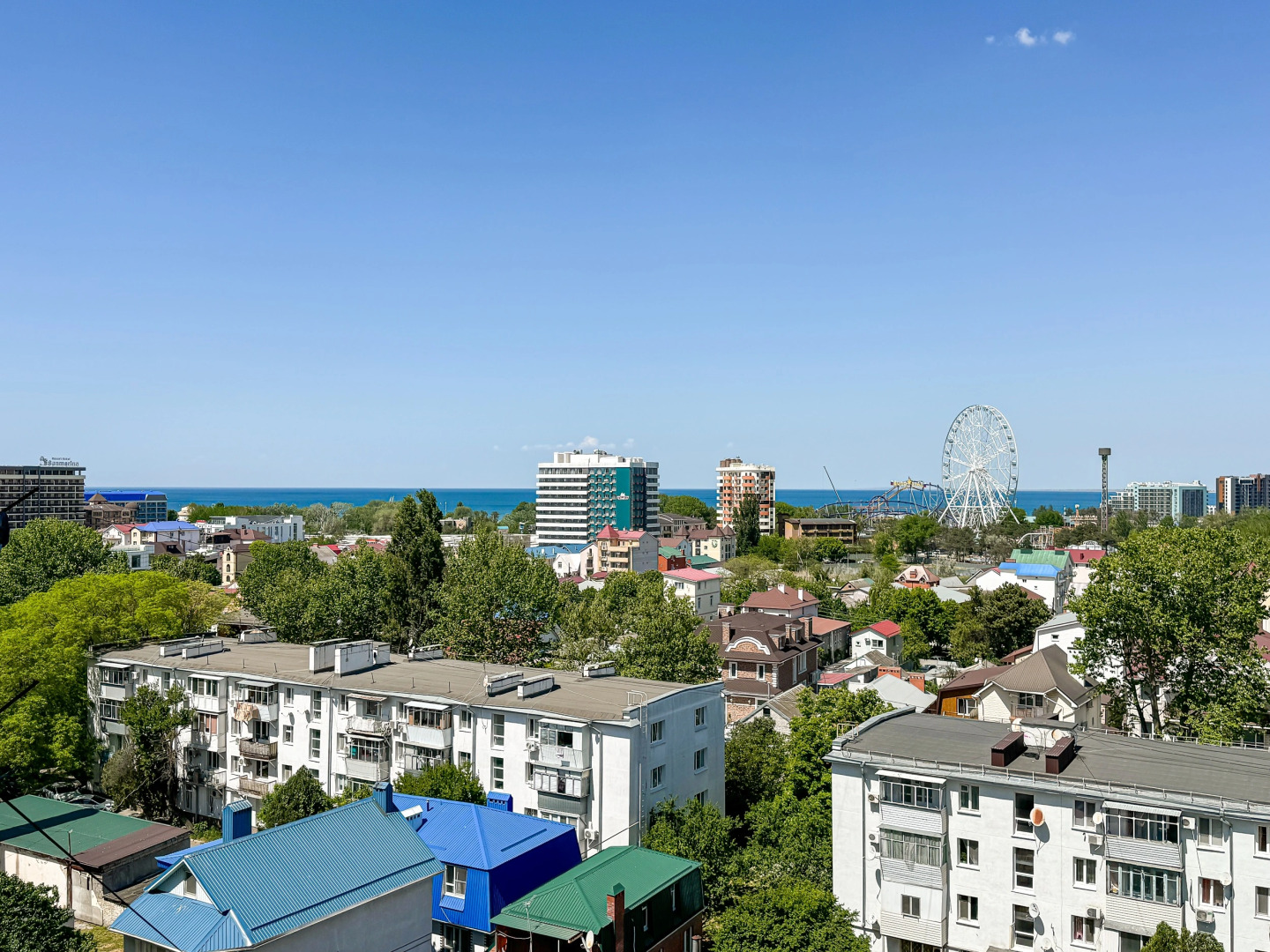 Апартаменты Монако 24 На Терской 188/43