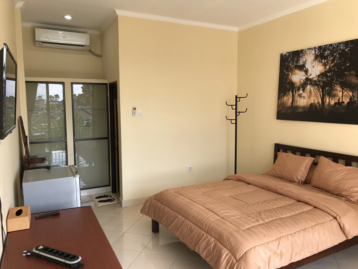 Отель La Costa Central