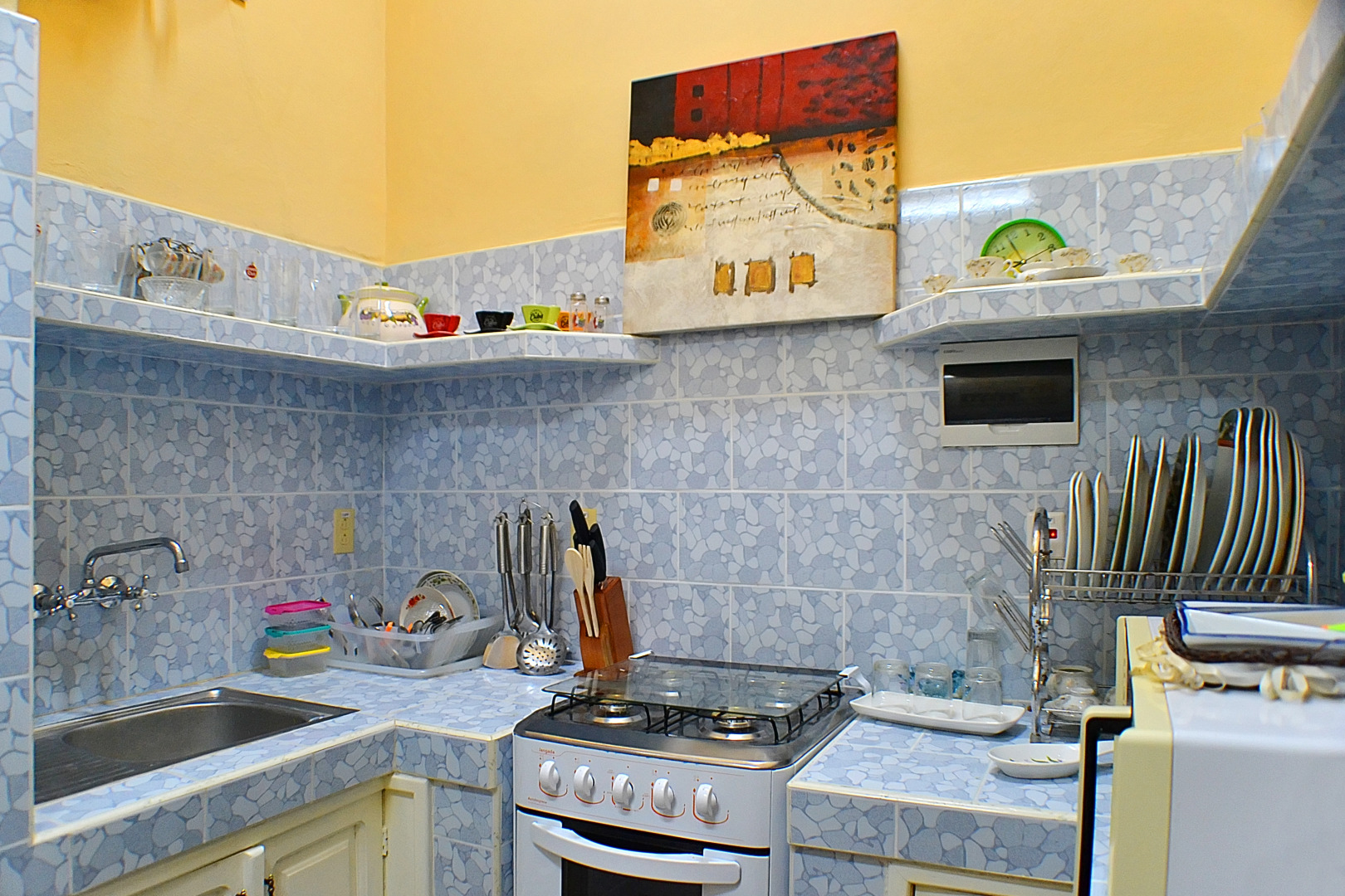 Мини-Отель Hostal Yakelyn