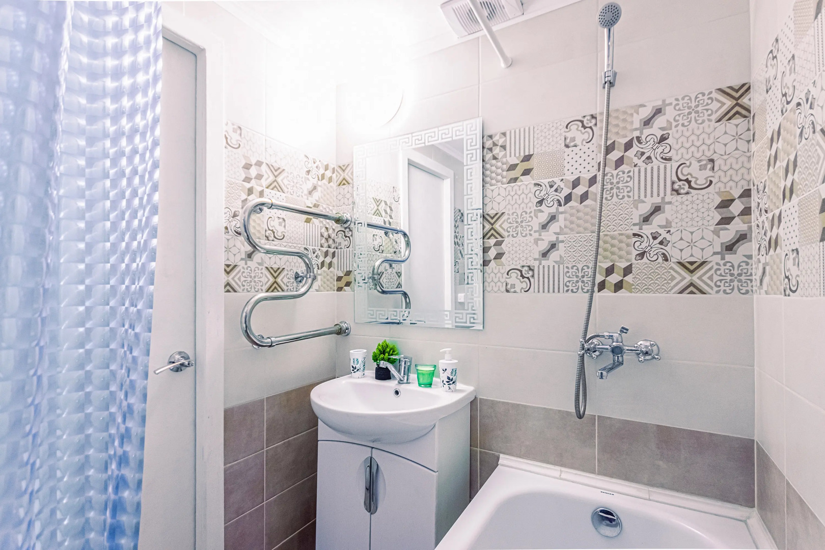 Квартира на Максима Горького 1