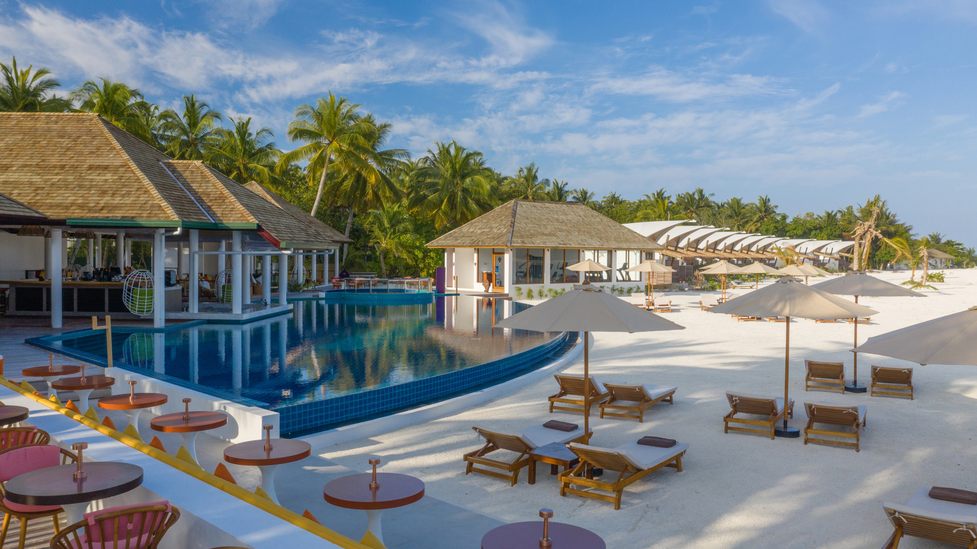 Отель Cinnamon Hakuraa Huraa Maldives