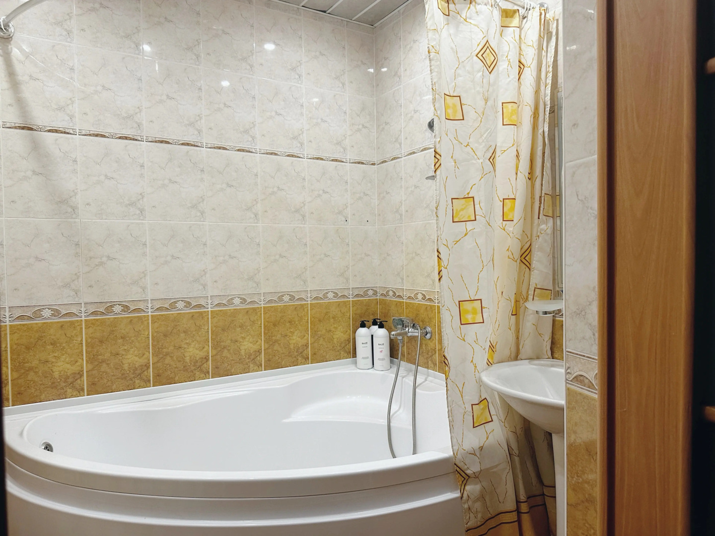 Квартира Двухкомнатная с Видом на Монастыри