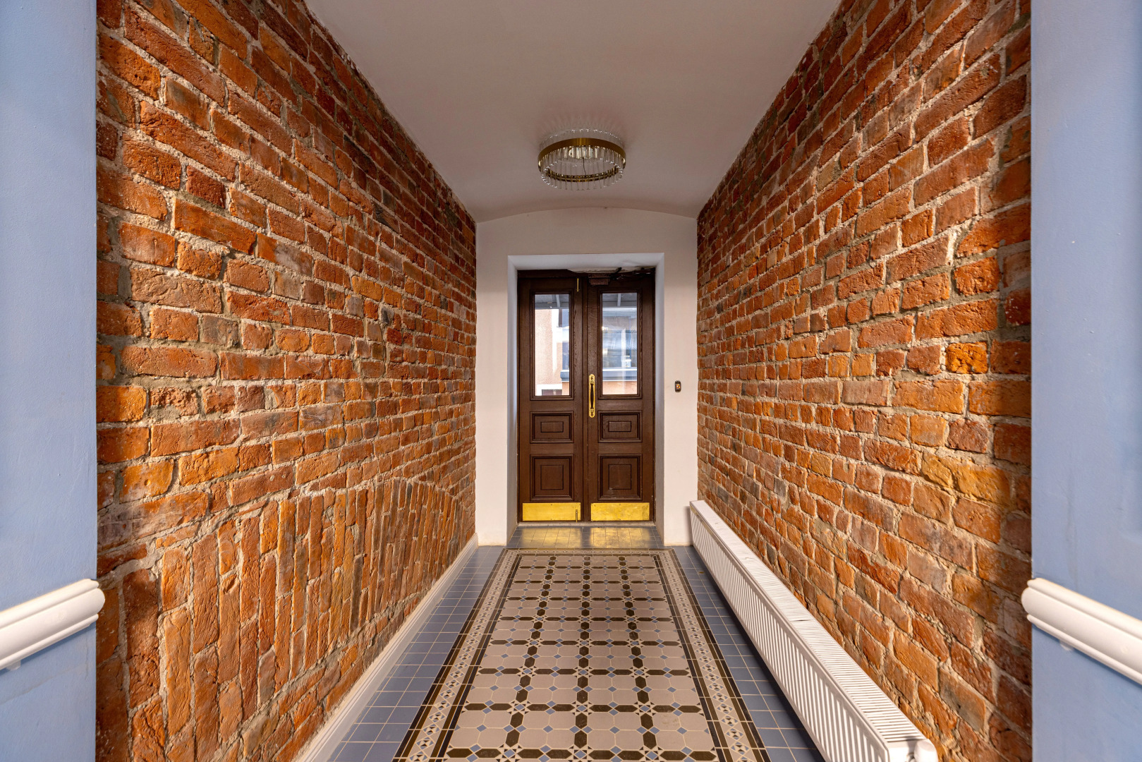 Квартира Дизайнерская Студия на Три Окна Feel At Home у Невского Проспекта