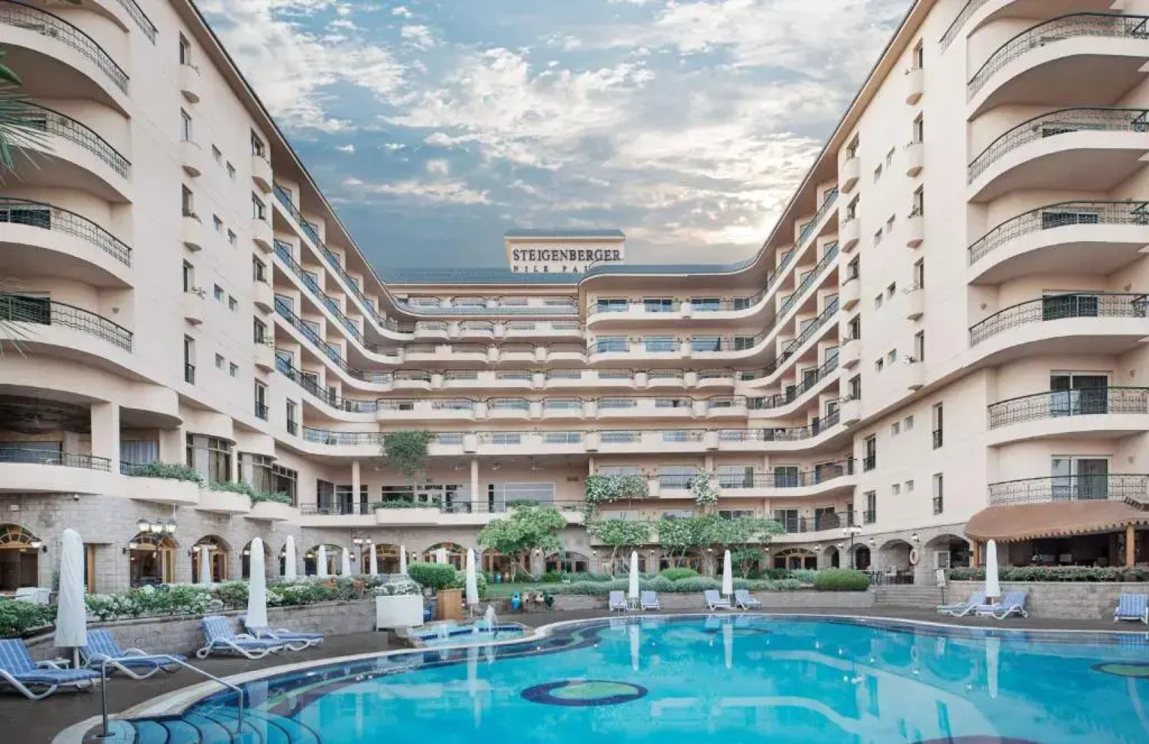 Ночлег и завтрак (B&B) Steigenberger Nile Palace Luxor Travel