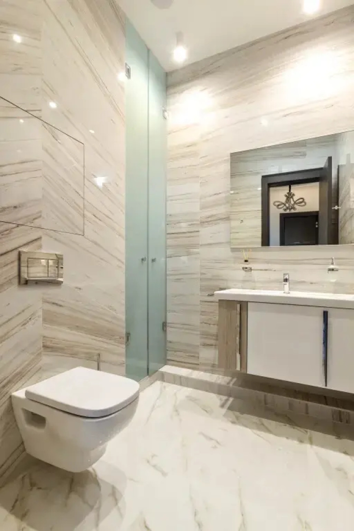 Romantic apart on 71 floor