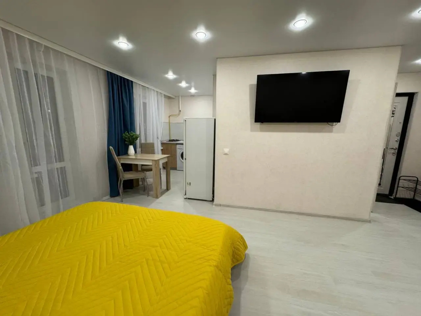 Квартира Уютная на Адоратского