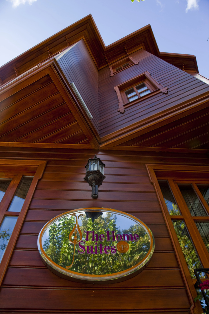 Отель GLK Premier The Home Suites & Spa